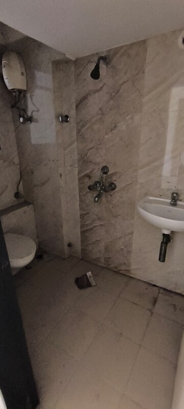 Bathroom in 1.5 BHK Apartment at Hubtown Gardenia, Mira Road – for Sale