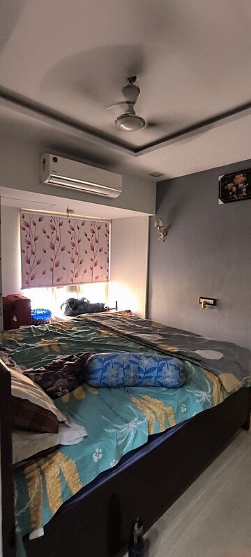 Master Bedroom in 2 BHK Apartment at Hubtown Gardenia, Mira Road – for Sale