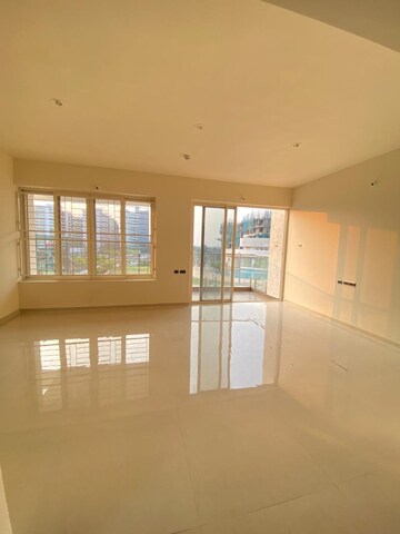 Room in 2 BHK Apartment at Pharande Puneville, Tathawade – for Rent