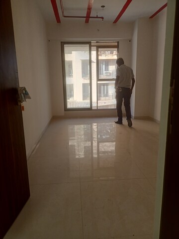 Room in 2 BHK Apartment at Sharda Dattavihar, Naupada – for Rent