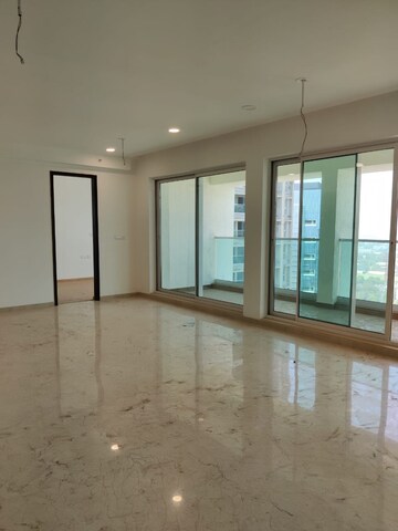 Room in 3 BHK Apartment at Aurum Q Residences, Ghansoli – for Rent