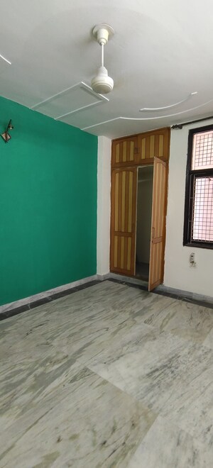 Room in 2 BHK Builder Floor at Uttam Nagar – for Rent