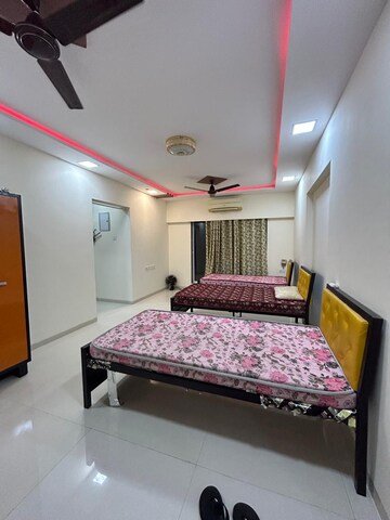 Room in  Pg at Gokuldham Colony – for Rent