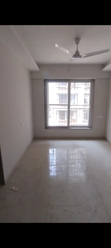 Room in 1 BHK Apartment at Vaibhavlaxmi East Syde, Ghatkopar East – for Rent