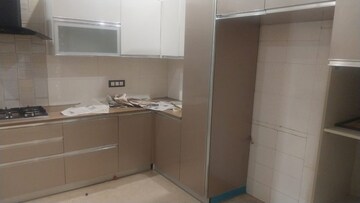 Bathroom in 3 BHK Builder Floor at Unitech South City II, Sector 50 – for Rent