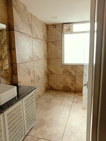Bathroom in 4 BHK Builder Floor at Unitech South City II, Sector 50 – for Rent