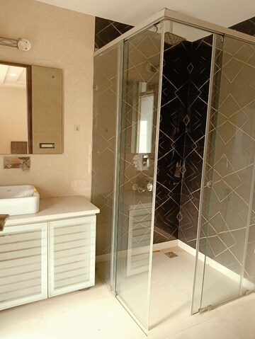 Bathroom in 4 BHK Builder Floor at Unitech South City II, Sector 50 – for Rent