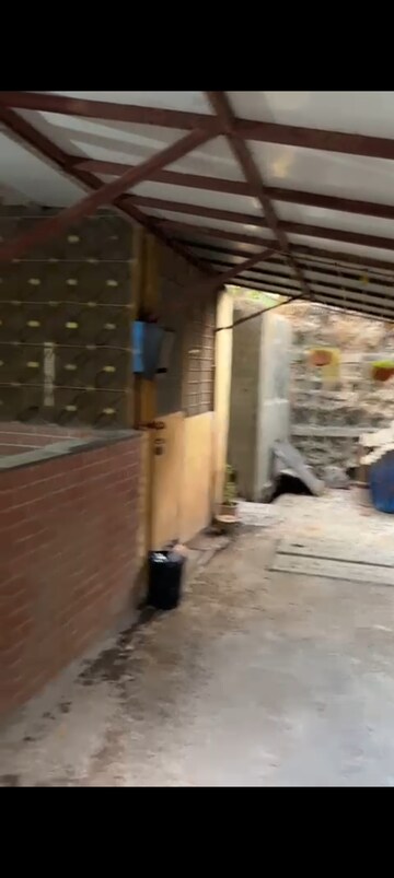 Parking in 1 RK Independent House at Kurla West – for Rent