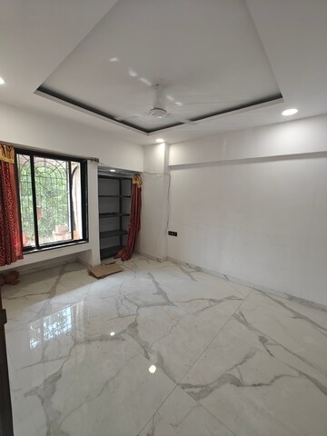 Room in 3 BHK Apartment at Sea Breeze Tower, Nerul – for Rent