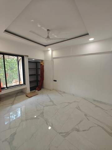 Room in 3 BHK Apartment at Sea Breeze Tower, Nerul – for Rent