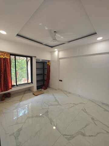 Room in 3 BHK Apartment at Sea Breeze Tower, Nerul – for Rent