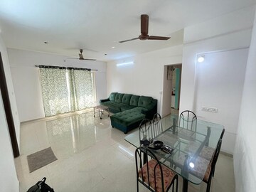 Master Bedroom in 3 BHK Apartment at Juhu Scheme, Juhu – for Rent