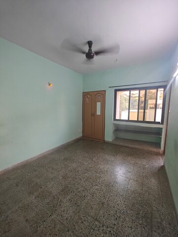 Room in 2 BHK Apartment at Kendriya Vihar Seawoods, Seawoods West – for Rent