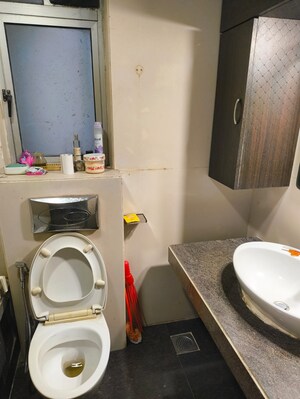 Master Bedroom in 2 BHK Apartment at Lodha Aqua, Mira Road – for Sale