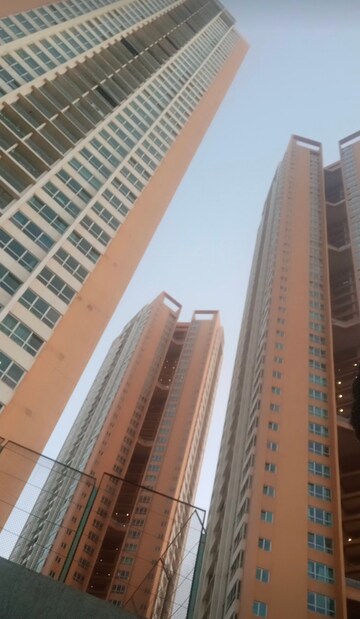 2 BHK Apartment – Exterior View View at DB Orchid Woods, Goregaon East - for Rent