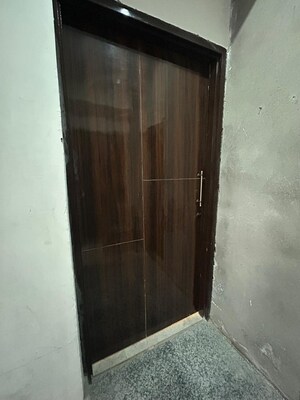 Furnished Amenities in 3.5 BHK Builder Floor at Patiala Road – for Sale