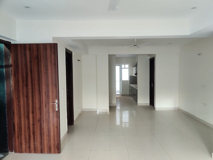 Room, ghb-splande 3 Bedroom 208 Sq.Yd. Apartment In Patiala Road Zirakpur 8449136