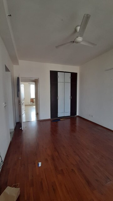 Room in 2 BHK Apartment at GPL Mint Tower, Sector 70 – for Rent