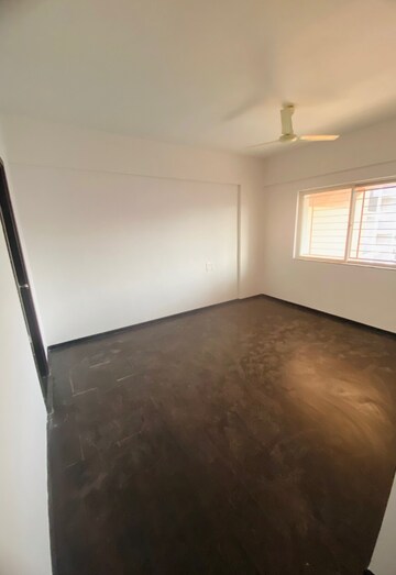Master Bedroom in 2 BHK Apartment at Salarpuria H And M Royal, Kondhwa – for Sale