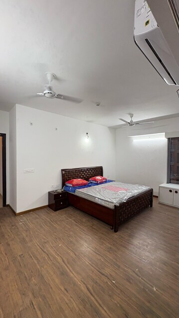 Room in 4 BHK Apartment at Rishita Manhattan, Sarsawan – for Rent
