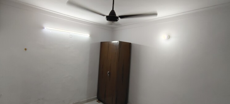 Room, uttam nagar 1 Bedroom 450 Sq.Ft. Builder Floor In Uttam Nagar Delhi 8449210
