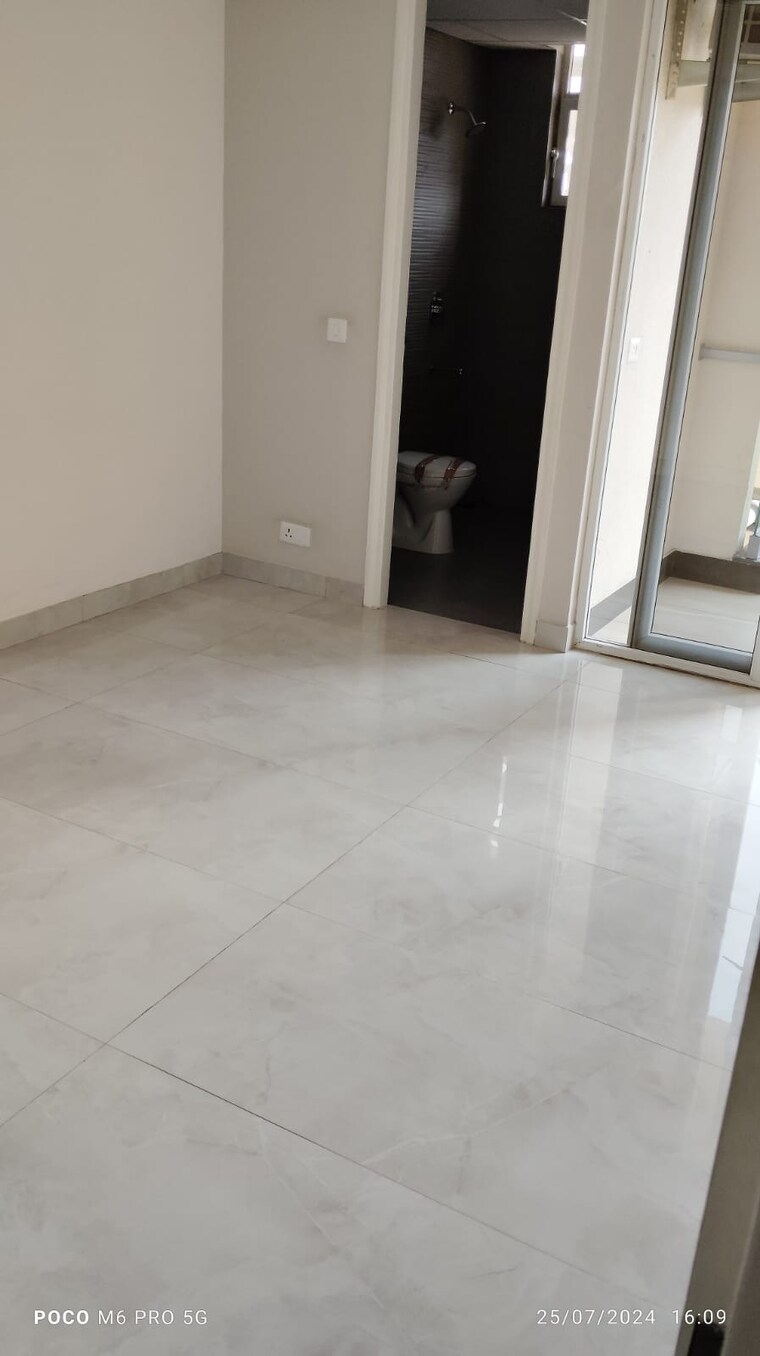 Room, signature-the-serenas 2 Bedroom 620 Sq.Ft. Apartment In Sohna Sector 36 Gurgaon 8449209