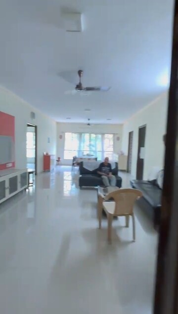 Living Room in 4 BHK Apartment at Santacruz East – for Sale
