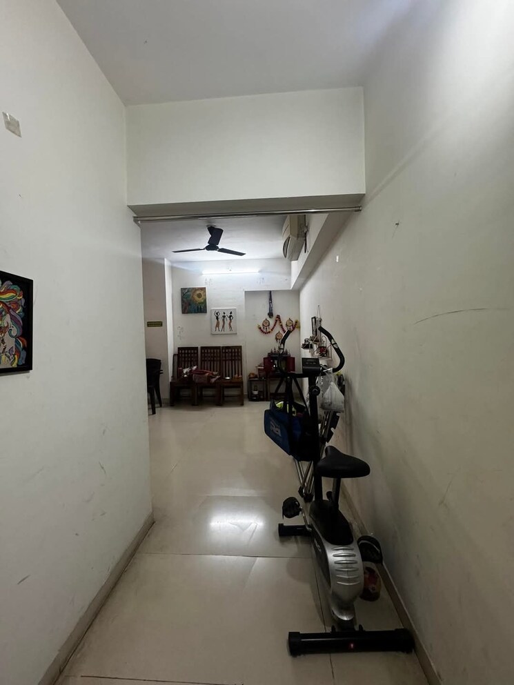  Parking, lodha-splendora 3 Bedroom 953 Sq.Ft. Apartment In Ghodbunder Road Thane 8449229