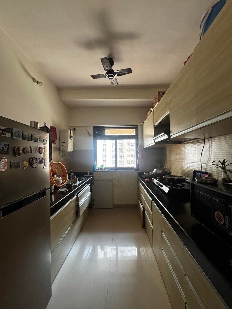 Kitchen, lodha-splendora 3 Bedroom 953 Sq.Ft. Apartment In Ghodbunder Road Thane 8449229