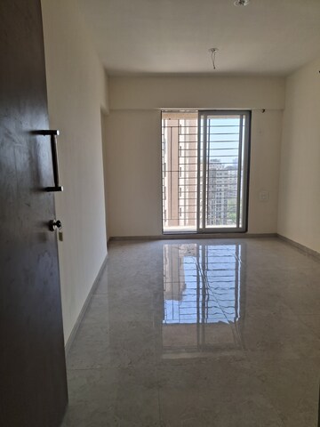 Room in 1 BHK Apartment at Damji Shamji Kalpvruksha Tulip, Kasarvadavali – for Rent