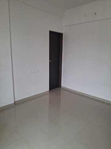 Furnished Amenities in 1 BHK Apartment at Puranik Hometown, Ghodbunder Road – for Rent