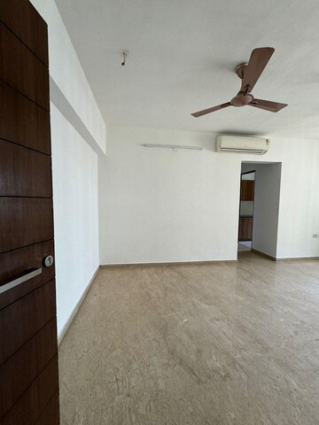 Room in 2 BHK Apartment at Lodha Splendora, Ghodbunder Road – for Rent