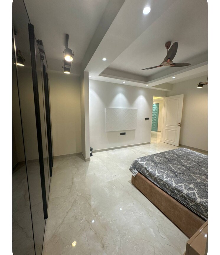 Bathroom, jasola vihar 3 Bedroom 2700 Sq.Ft. Builder Floor In Jasola Vihar Delhi 8449254