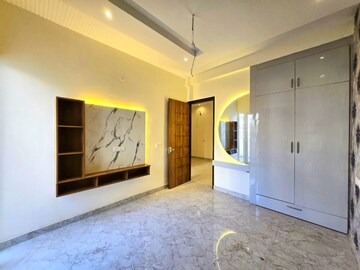 Room in 3 BHK Builder Floor at Peer Mucchalla – for Sale