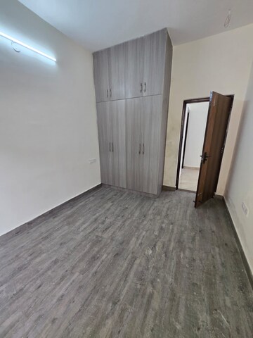 Room in 2 BHK Apartment at Golden Sand Apartments, Dhakoli Village – for Rent