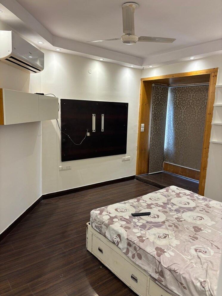 Bedroom, pitampura 3 Bedroom 1000 Sq.Ft. Builder Floor In Pitampura Delhi 8449309