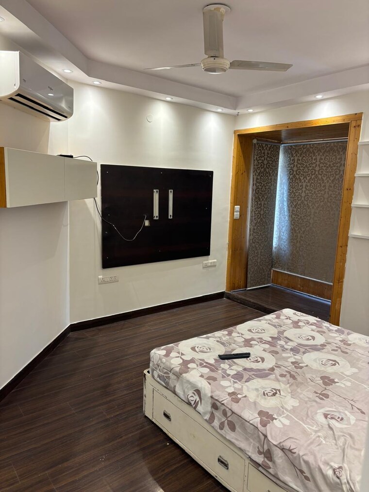 Bedroom, pitampura 3 Bedroom 1000 Sq.Ft. Builder Floor In Pitampura Delhi 8449309