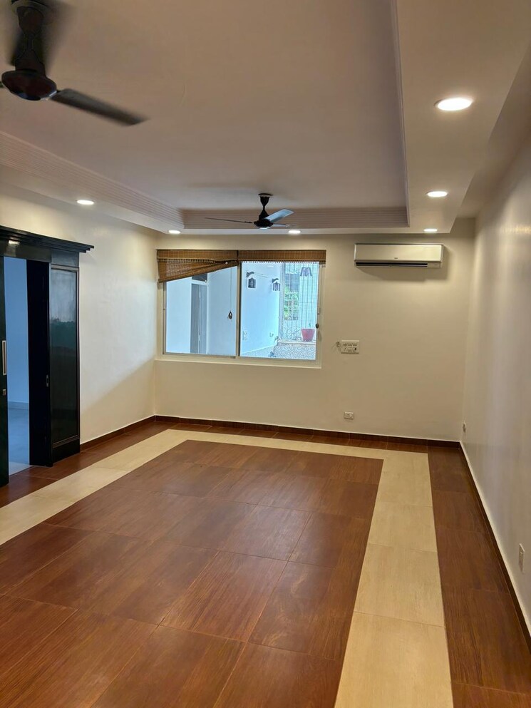 Kitchen, pitampura 3 Bedroom 1000 Sq.Ft. Builder Floor In Pitampura Delhi 8449309