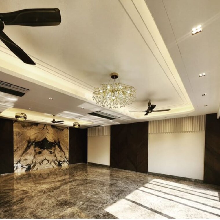 Bathroom, shalimar bagh 6+ Bedroom 3700 Sq.Ft. Independent House In Shalimar Bagh Delhi 8449314