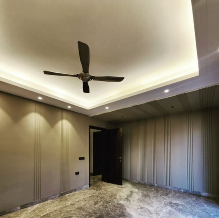 Room, shalimar bagh 6+ Bedroom 3700 Sq.Ft. Independent House In Shalimar Bagh Delhi 8449314