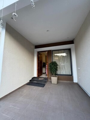 Room in 4 BHK Builder Floor at Ashok Vihar – for Sale