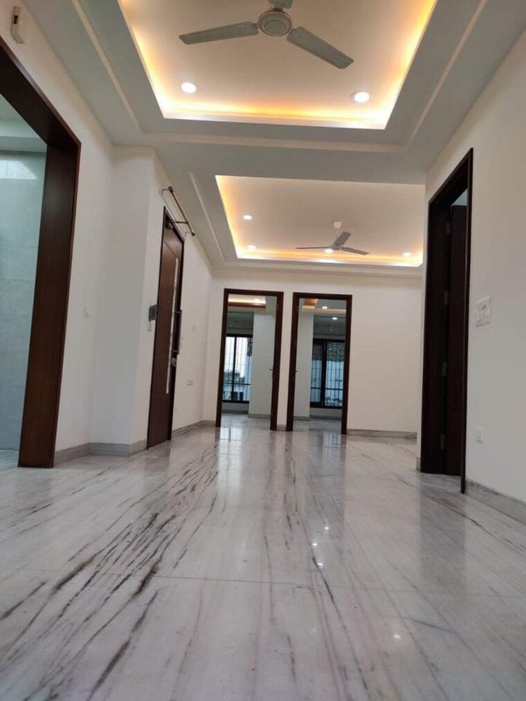 undefined, ashok vihar 4 Bedroom 4000 Sq.Ft. Builder Floor In Ashok Vihar Delhi 8449320