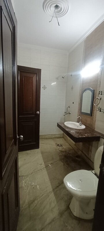 Bathroom in 2.5 BHK Builder Floor at Kalkaji – for Rent