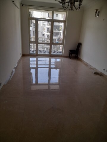 Room in 3 BHK Apartment at SG Shikhar Height, Siddharth Vihar – for Rent