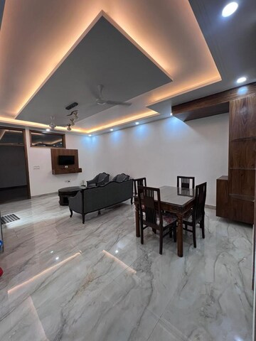 Gym in 3 BHK Builder Floor at Chittaranjan Park – for Rent