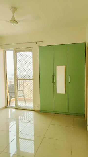 2 BHK Apartment For Rent in Wave Dream Homes, Wave City