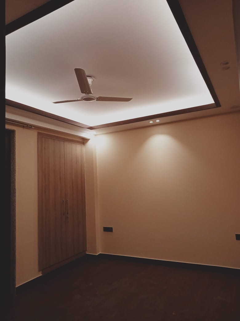 3 BHK + Servant Room Builder Floor For Sale in Central Park The Orchard