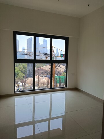 Room in 2 BHK Apartment at Lodha Vista, Lower Parel – for Rent
