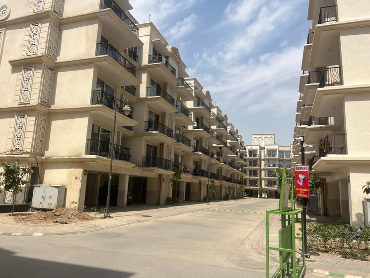 Exterior View, signature-global-park 3 Bedroom 756 Sq.Ft. Apartment In Sohna Sector 36 Gurgaon 8449556