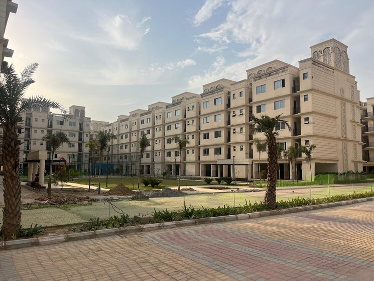 Exterior View, signature-global-park 3 Bedroom 756 Sq.Ft. Apartment In Sohna Sector 36 Gurgaon 8449556